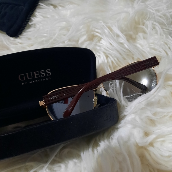 GUESS By Marciano Sunglasses - Picture 2 of 4